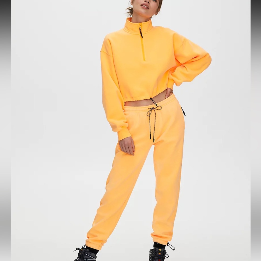 Aritzia TNA Fenway Sweatshirt and Boyfriend Sweatpants